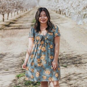 NWOT XHILARATION  FLORAL DRESS … 417